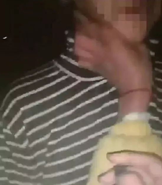 贵州少年刺死霸凌者五年后，母亲：校园暴力并未就此结束