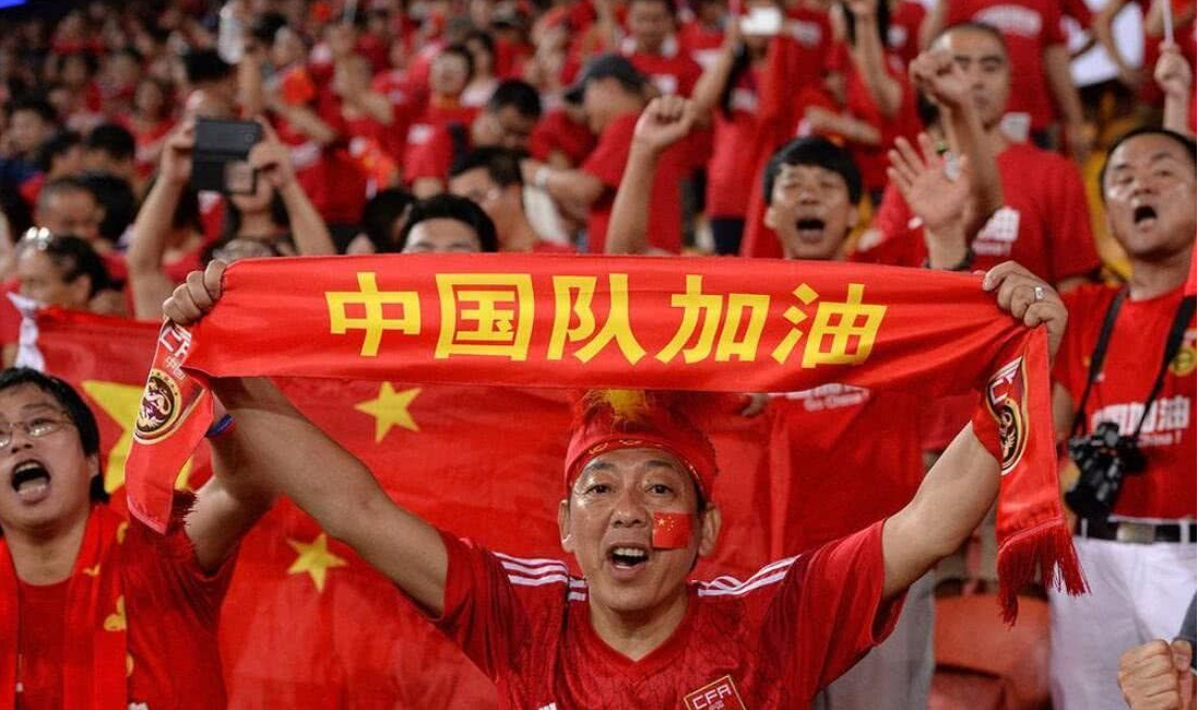 我国是那界世界杯(中国国足11次冲击世界杯回顾：02年韩日成为巅峰 三次只差一步晋级)