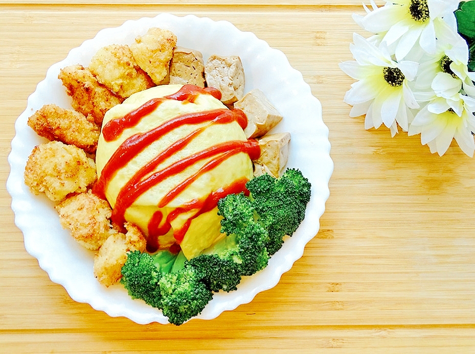 蛋包饭–蛋皮怎样不破皮、不黏锅抓住诀窍，第一次也能做好蛋包饭