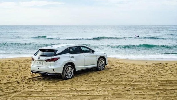 性价比高过奔驰GLE？雷克萨斯RX诚意满满？其实两车差距很大