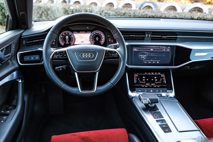 手握40万，奥迪A6L和宝马5系哪个档次高？对比后差距明显