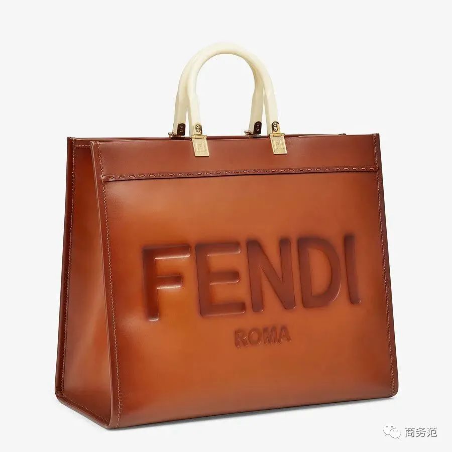钢铁直男送礼物（送钢铁直女什么礼物好）