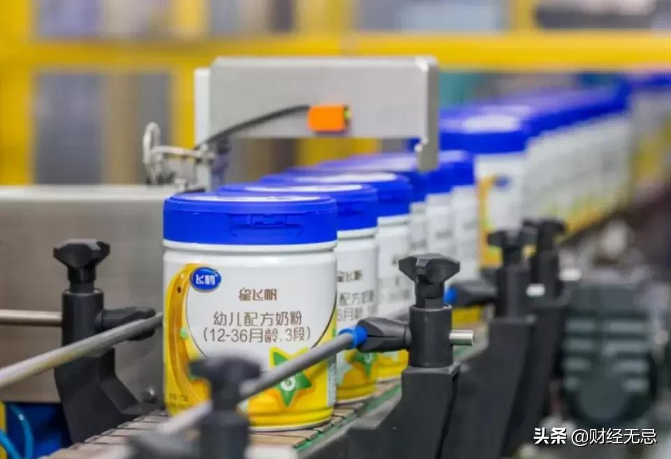 飞鹤奶粉：引领国产奶粉创新，持续刷新行业里程碑