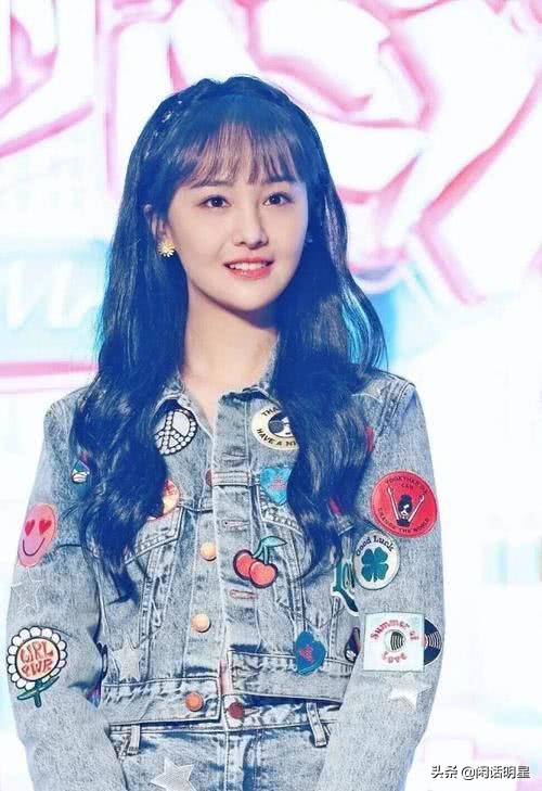 郑爽怀孕9个月的照片(郑爽找人代孕,生了一对美国双胞胎?