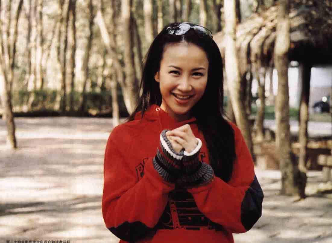 遗腹子被雪藏还一度失声，不认命成天后，36岁嫁豪门却生不出孩子