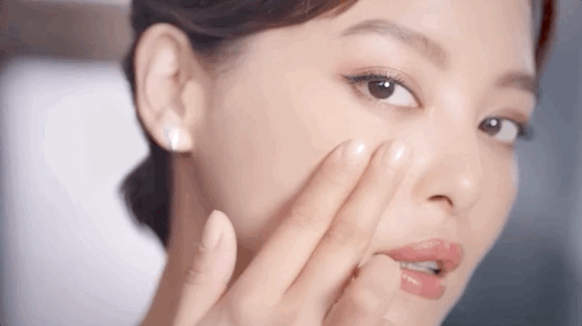 一到晚上十点半我就关灯睡觉了 睡觉时关了灯,半夜灯开了 - 情书号