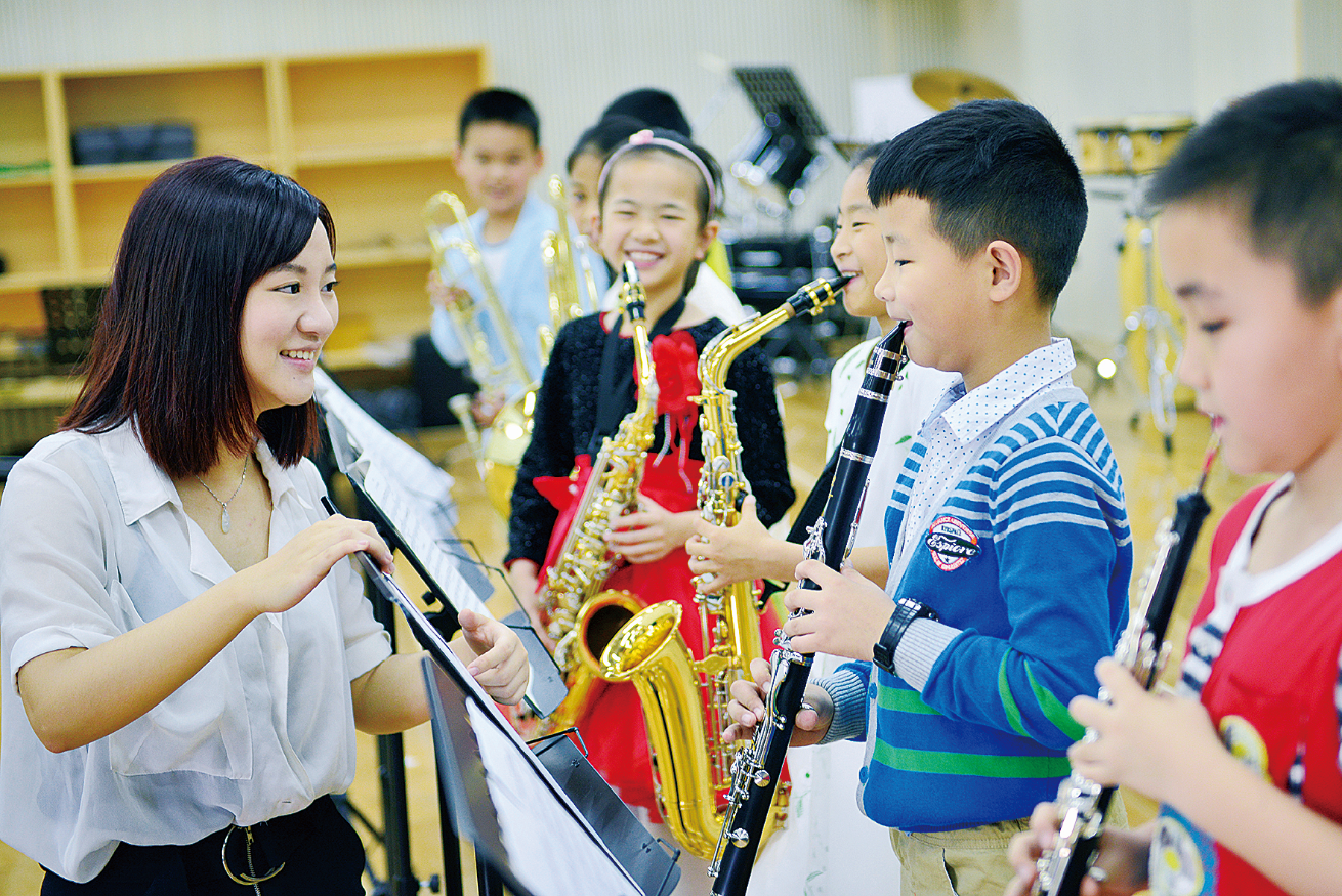 美好校园 最美风景是文明——龙岗区外国语学校创建全国文明校园纪实