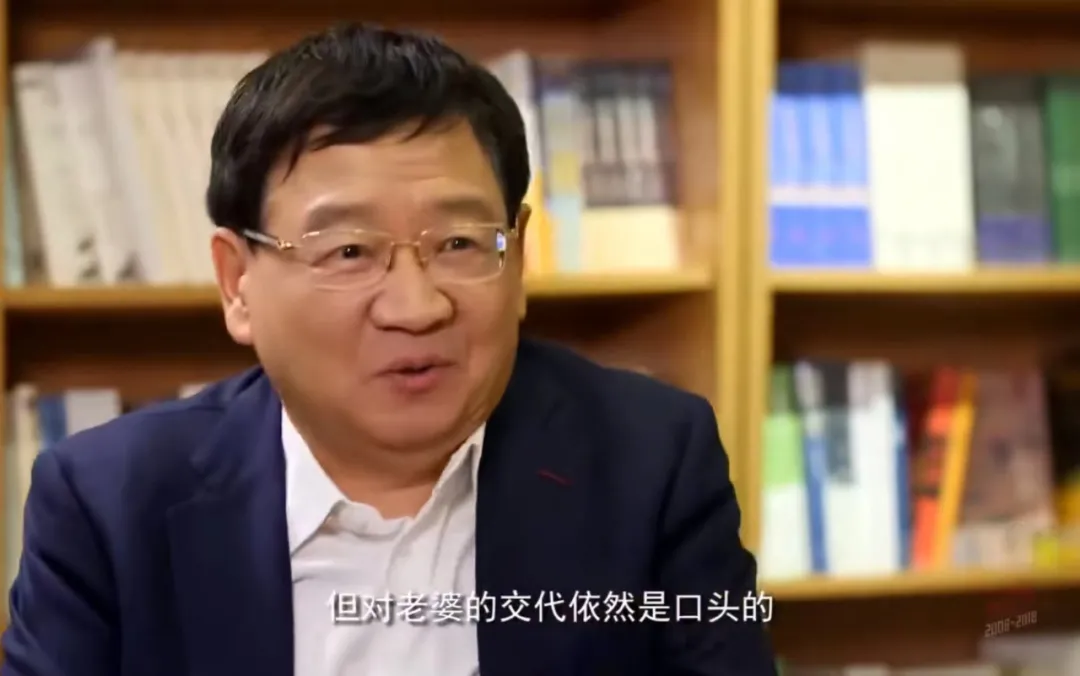 捐赠16万套桌椅，新东方体面退场！俞敏洪还有大动作