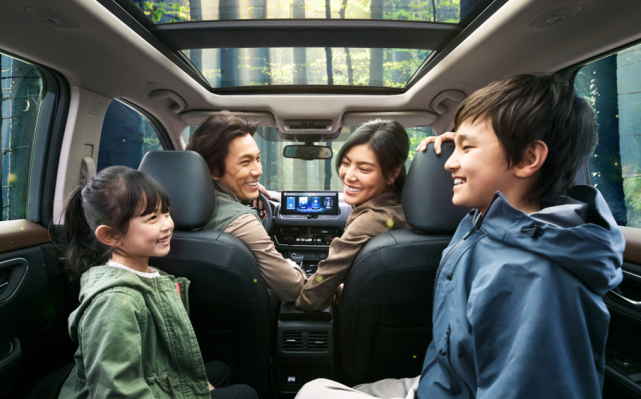 日产“终于听劝了”！重新换上四缸发动机，从近20万降至14万