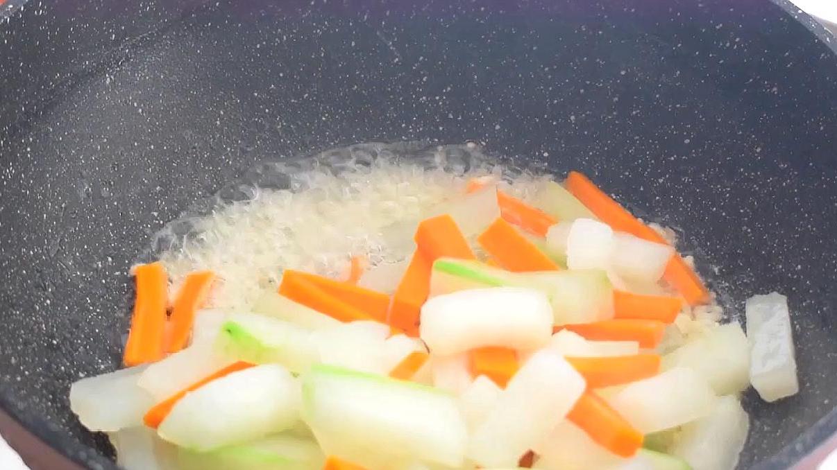 炒冬瓜的做法,豬肉炒冬瓜的做法