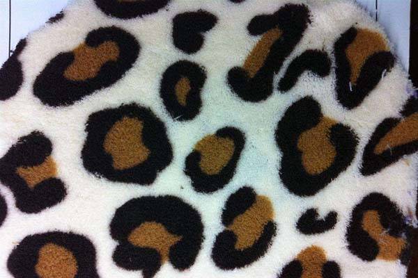 法兰绒和珊瑚绒哪个好 珊瑚绒是什么材质 珊瑚绒床单的危害