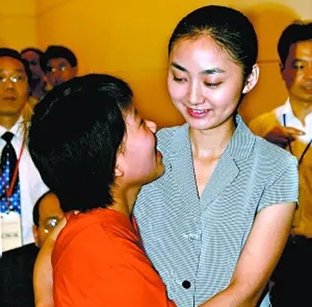 丛飞夫妇相继离世，5岁爱女成孤儿，15年过去女儿考上南科大附中