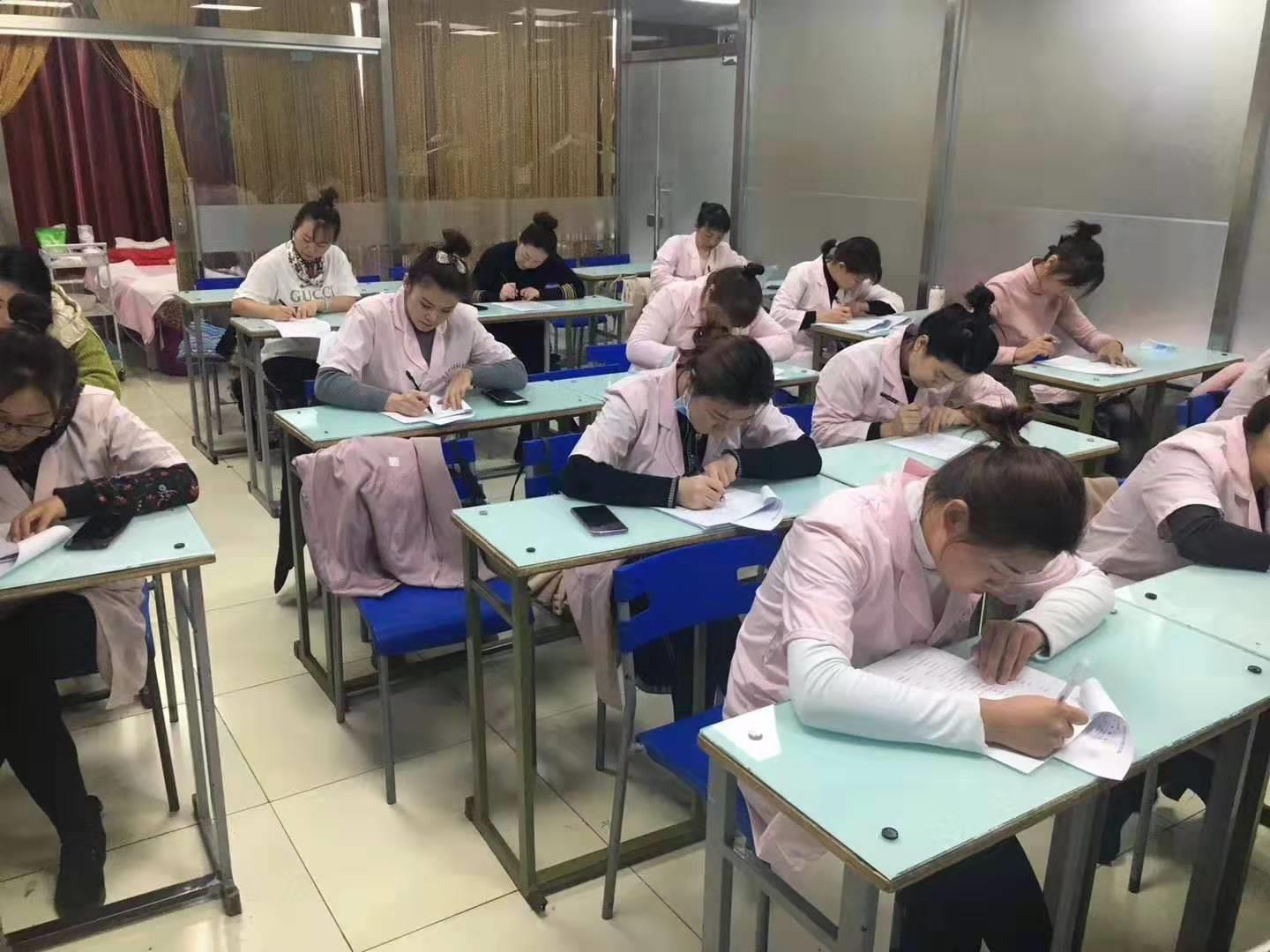 中考考不上高中就无缘大学？中职生也有途径上大学，你了解吗？