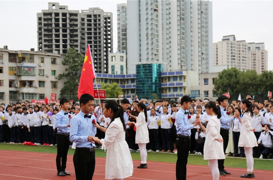贵州铜仁最好的四所高中，成绩粲然可观，青云直上英才出