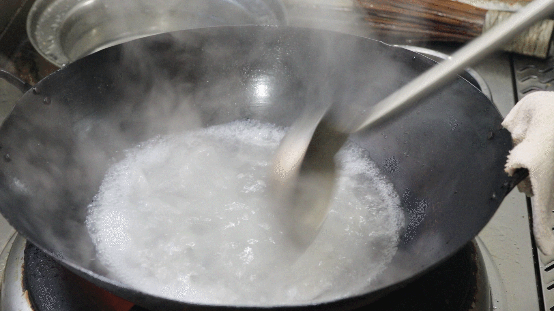 东北名菜“大拉皮”怎样做？大厨分享家常做法，入口爽滑吃着香