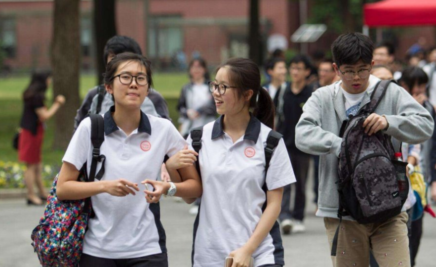 参加了13次高考的唐尚珺，今年还是没能如愿，明年或将背水一战