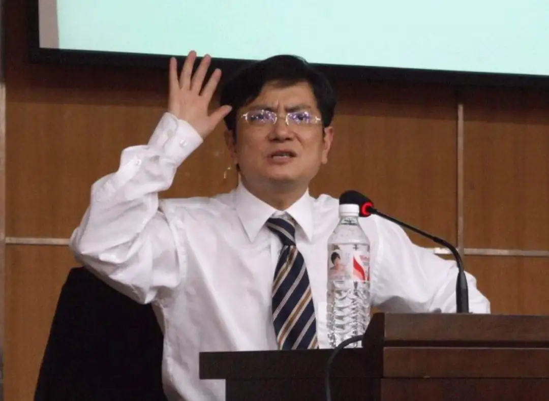 从郎朗“国籍”事件，我看到：精致的利己主义者，已无处遁形