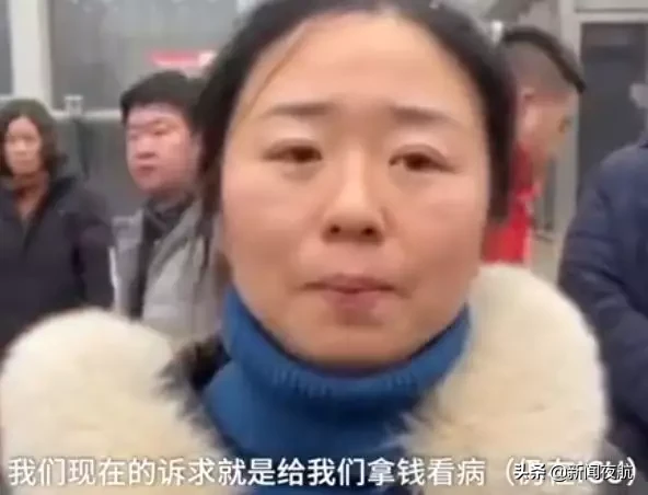 玛莎拉蒂司机下跪道歉遭拒,玛莎拉蒂司机下跪道歉遭拒视频