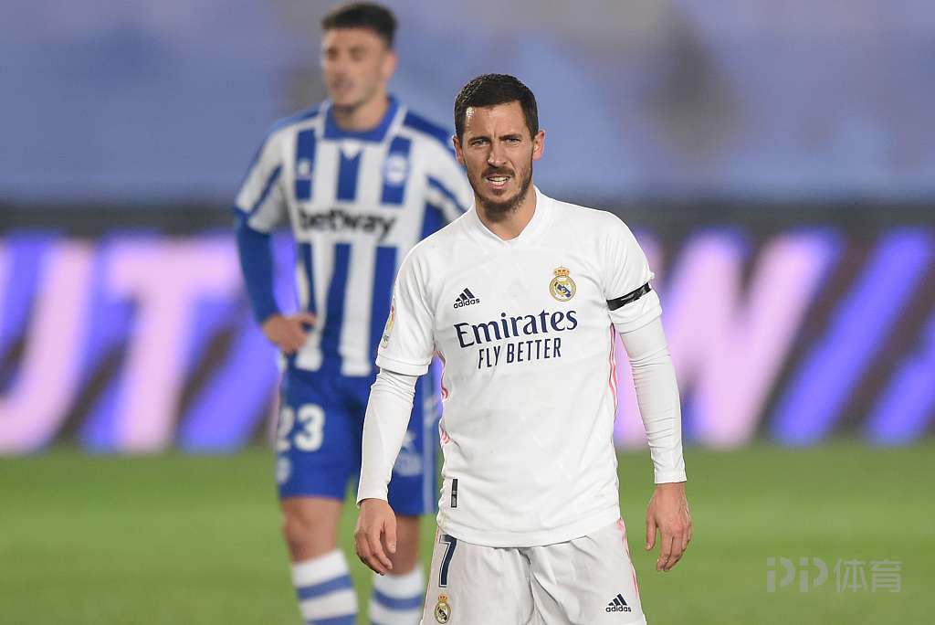 阿扎尔右大腿轻微过载（皇马官方：阿扎尔右大腿前直肌受伤）-华海博客