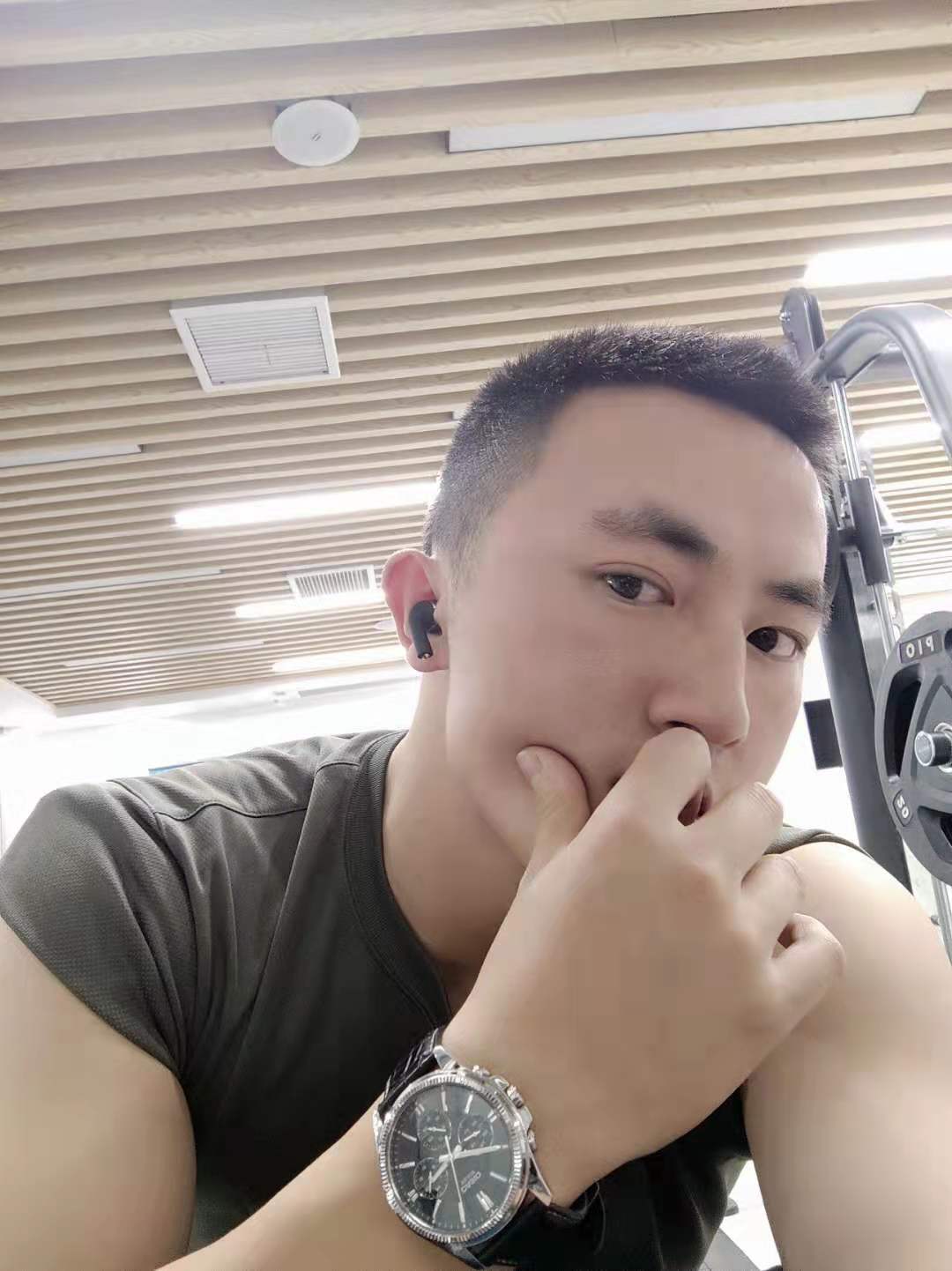 大学生退伍回家只能参加公务员考试？