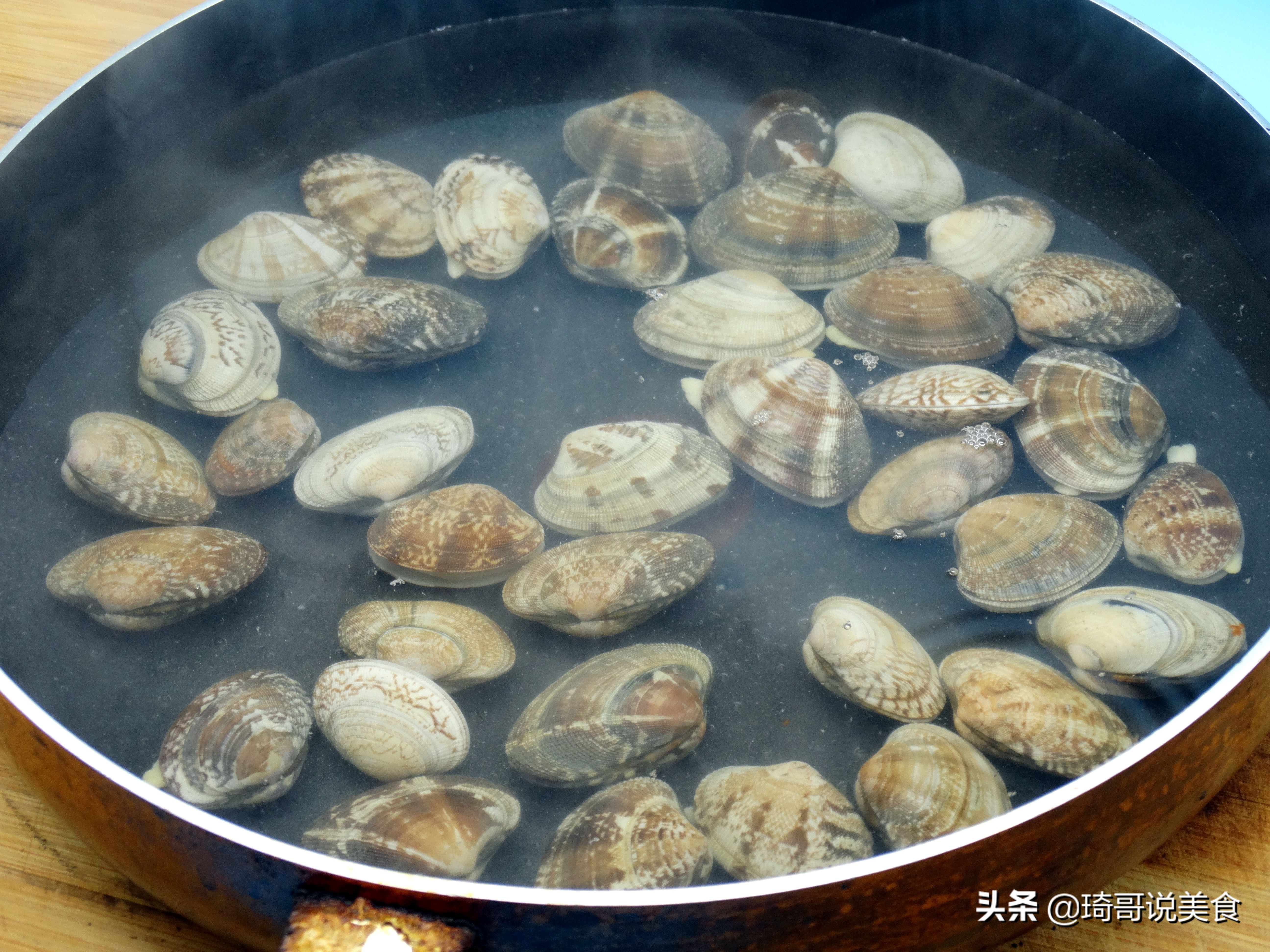 丝瓜和佛手瓜这样搭配，简单上手又美味，老婆天生就有厨师细胞
