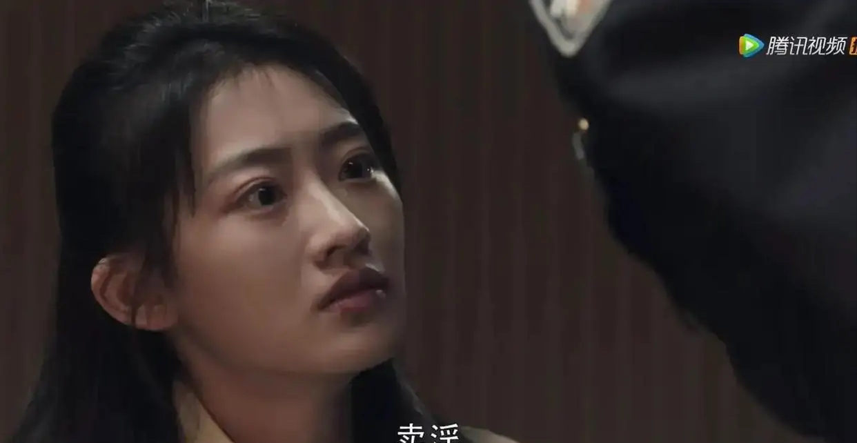 孙小果案件女生咬大理石 孙小果当年案件图片-千百号