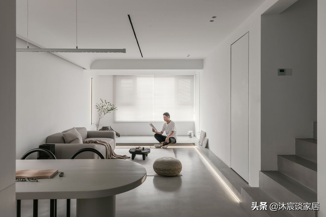 追求极简主义的夫妻，客餐厅家具不超10件，真的是越简单越高级