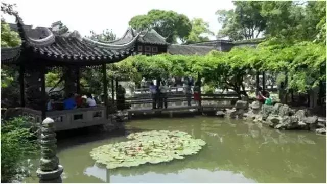 借用古典的手法，打造现代中式庭院