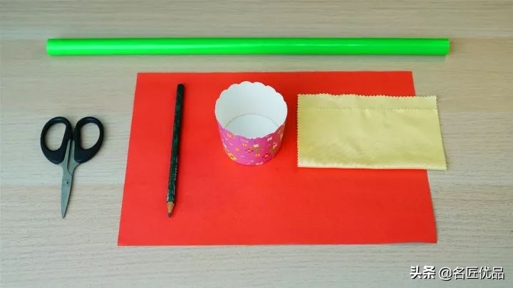 科学小制作简单又美观（4款幼儿园科学小实验手工）