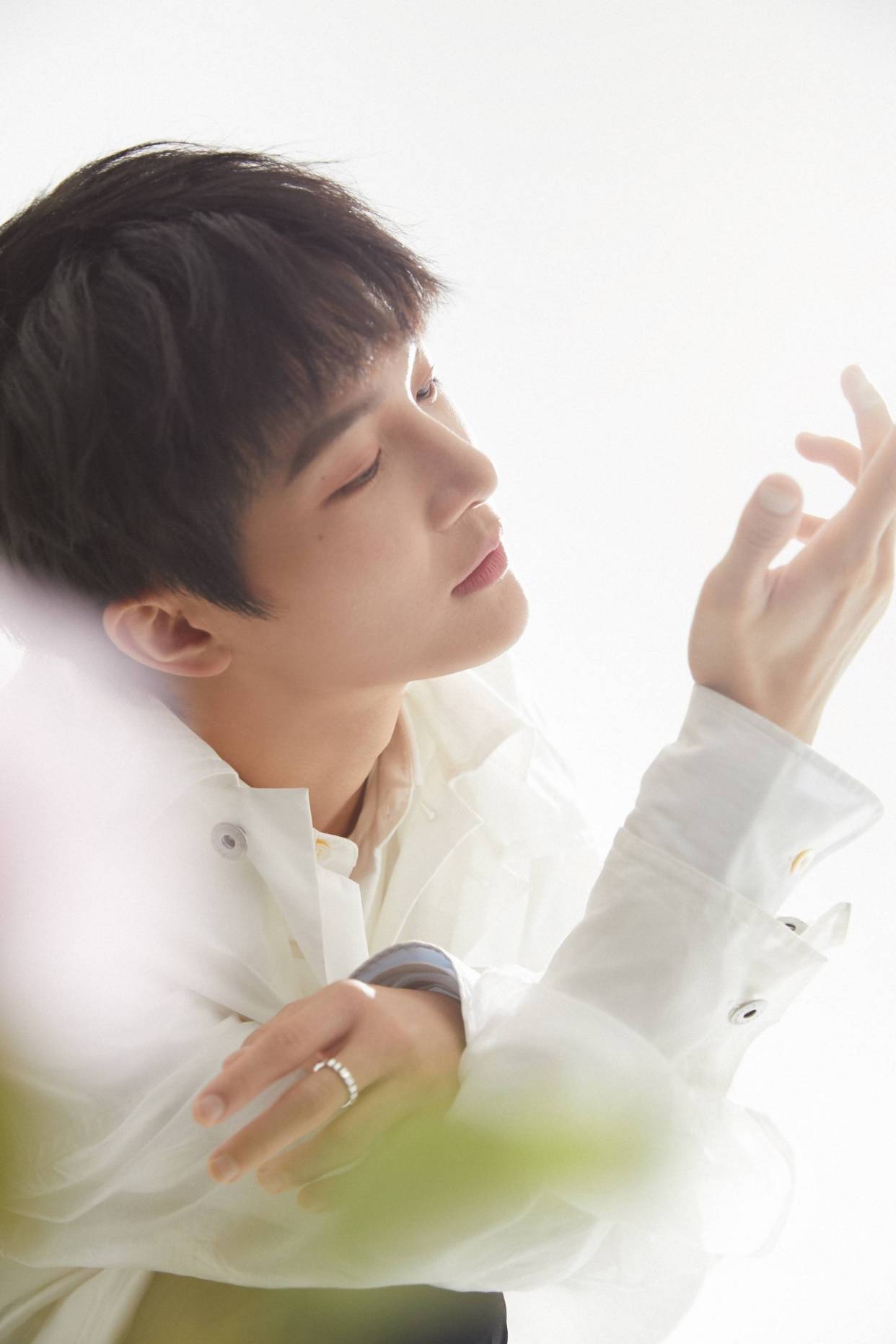 周深演唱《白蛇2:青蛇劫起》的主题曲《问花》,这首歌你听了吗