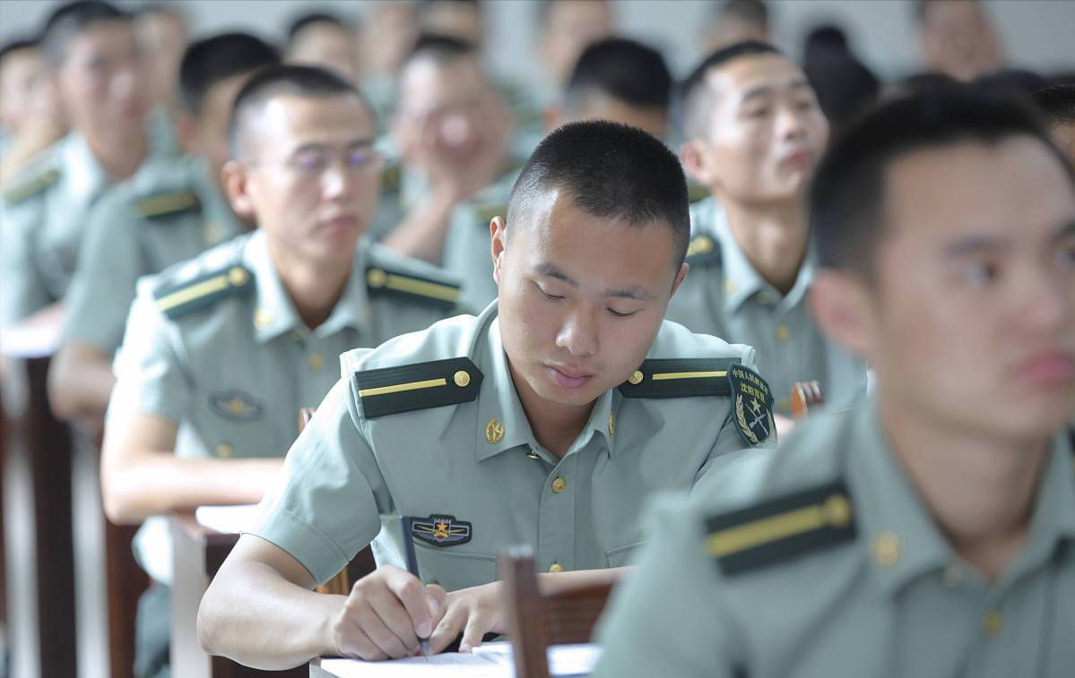 哪些士兵适合考军校和士官学校？学生和家长都有必要了解