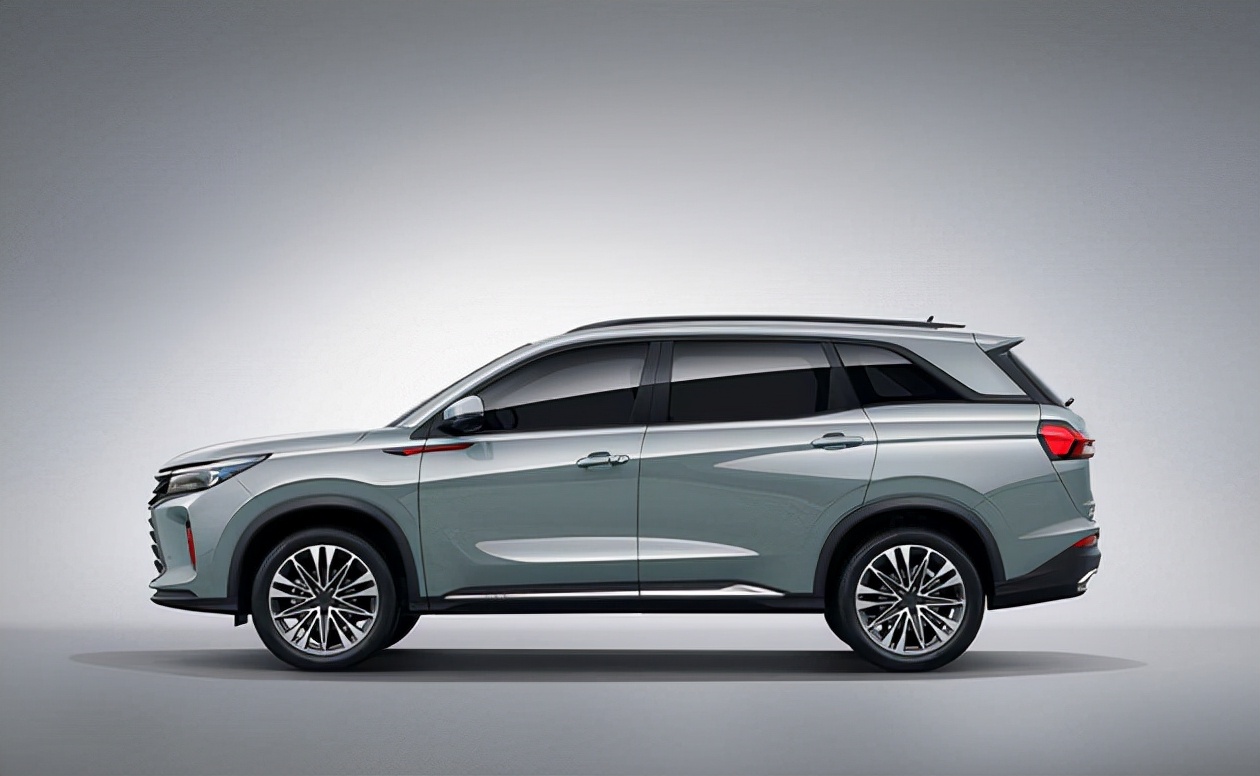 风光新580售9.59万起 第二排电调6座SUV