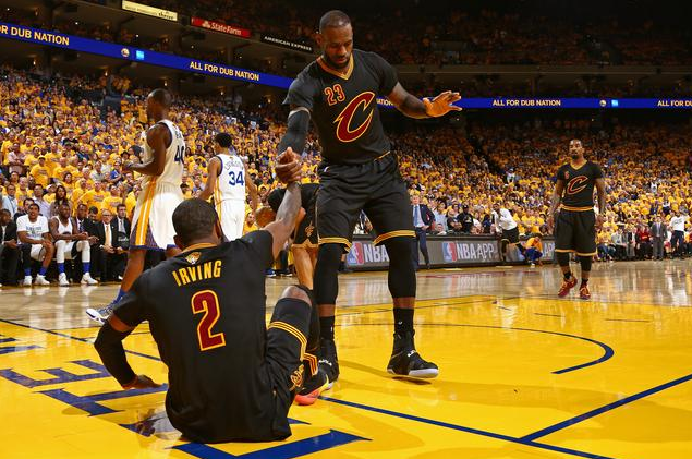 為什么nba球星不肯打疫苗（每場38.1萬！歐文終將屈服！歐文并非反智，他說拒絕接種另有原因）