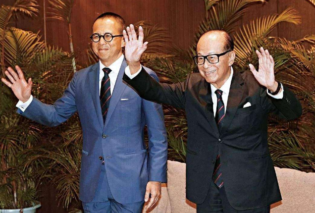 离世31年，李嘉诚却为她坚持扫墓31年，庄月明有何优秀之处？