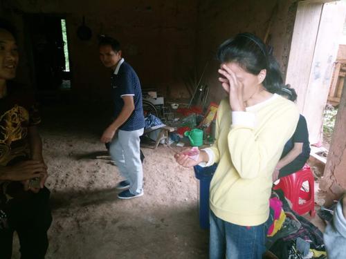 名校学霸伍继红：高考712分，二婚嫁光棍，连生五娃领低保，为啥