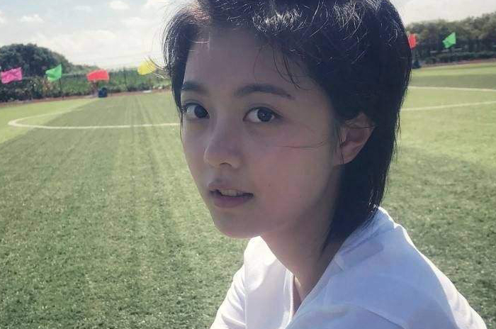 最近人气飙升的十强00后女明星，张子枫蒋依依赵今麦位列三甲
