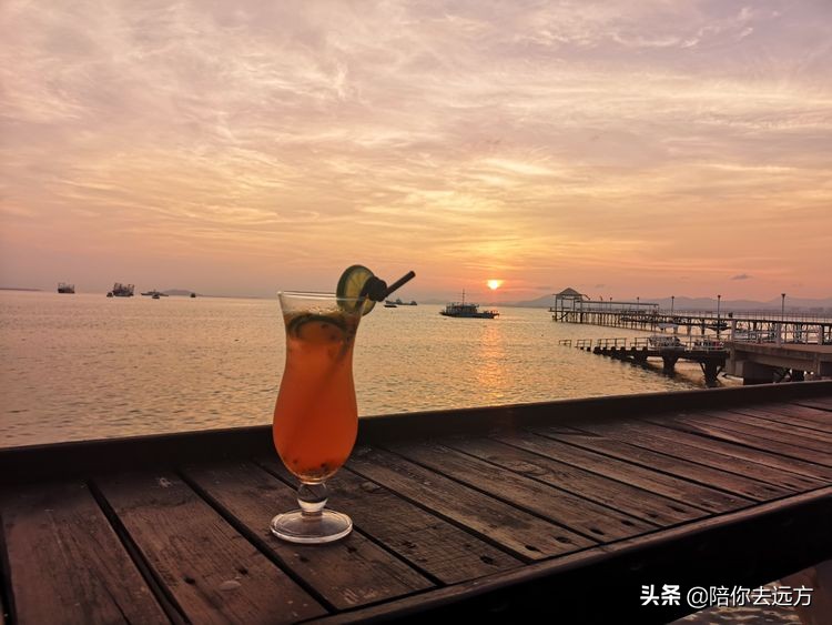 西沙~南海中的一片莲