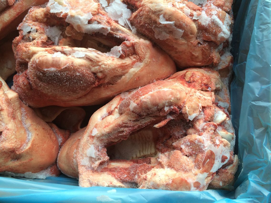 猪肉回归“平民价格”，熟肉市场却稳如泰山！猪头肉为何难下降？