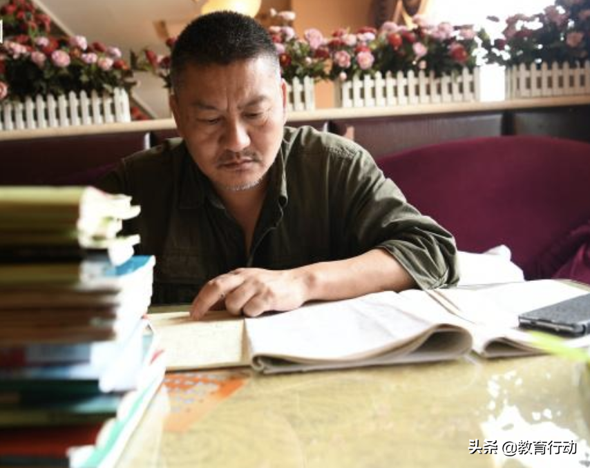 他是高考最牛钉子户，年入百万，今第23次参加高考只为圆大学梦