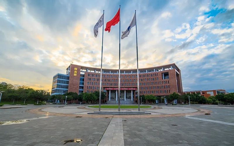 华南理工大学 近三年录取分数统计分析，附2019年各专业录取分数