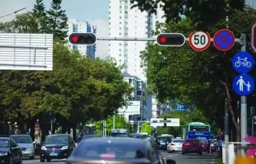 油灯亮了，快没油了！教你几招，分分钟坚持到加油站