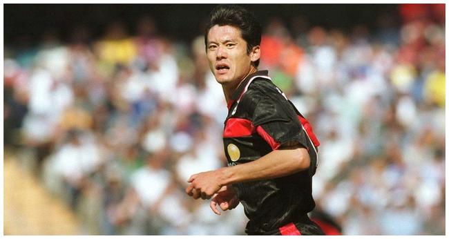 2002世界杯杨晨击中门柱(杨晨，打在门柱上的球终将化作进球)
