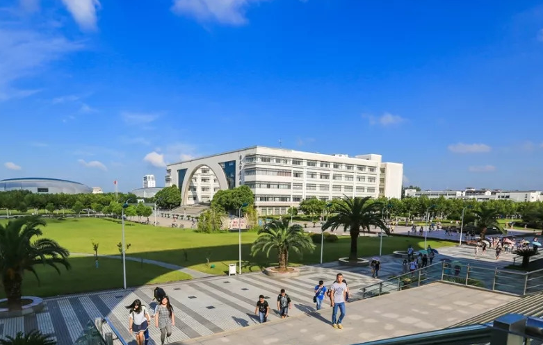 这些上海非211高校，优势专业就业很好，第4所、第5所录取分不高