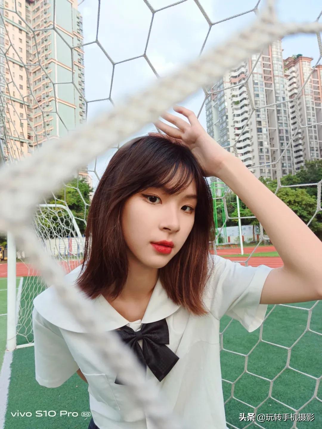 足球怎么拍照好看(校园小清新自拍秘籍!这谁看了不心动?