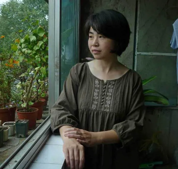 《牙齿，牙齿，扔屋顶》：中国版的牙仙子风俗，为何慢慢被遗忘了
