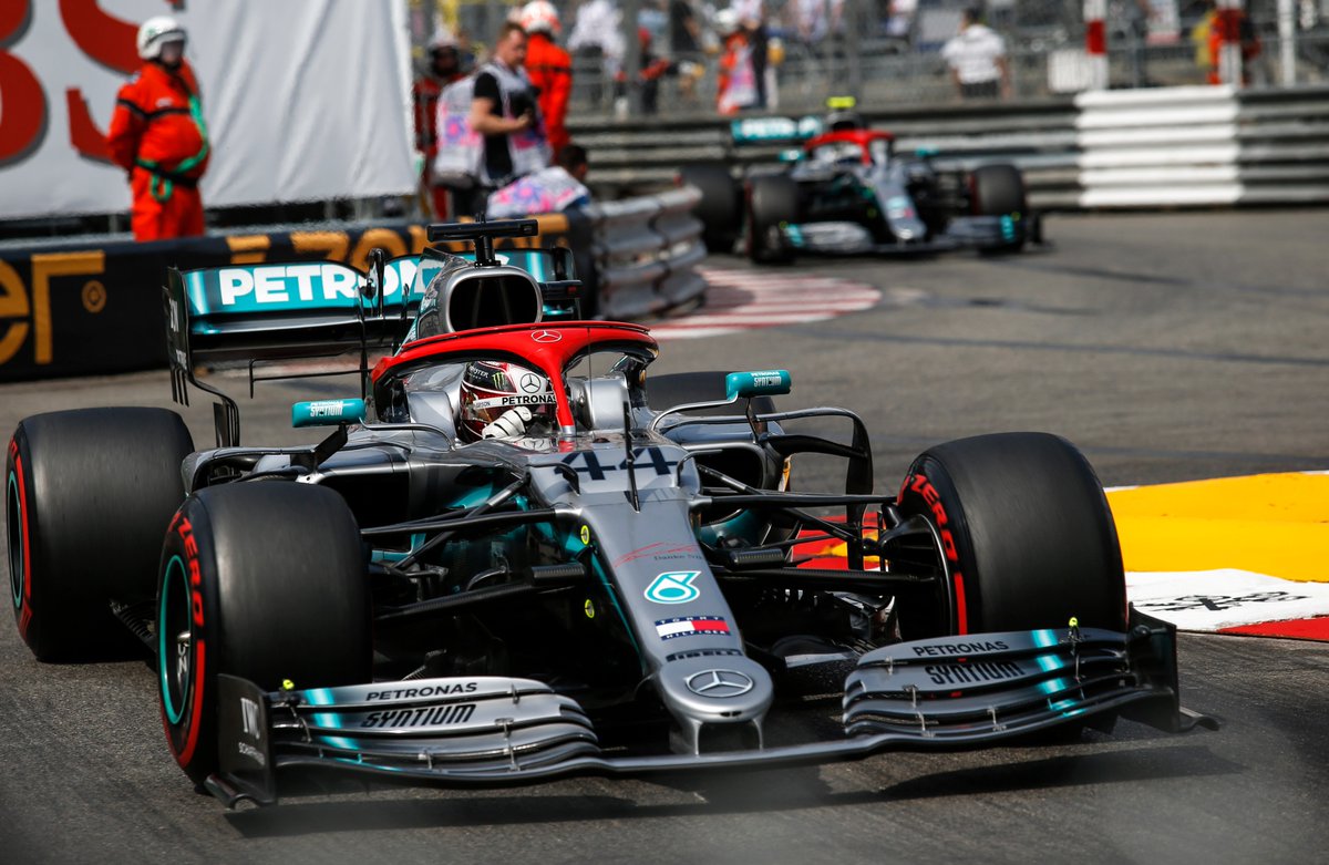 奔驰f1引擎为什么这么强(梅赛德斯f1为何长盛不衰?沃尔夫介绍经验)