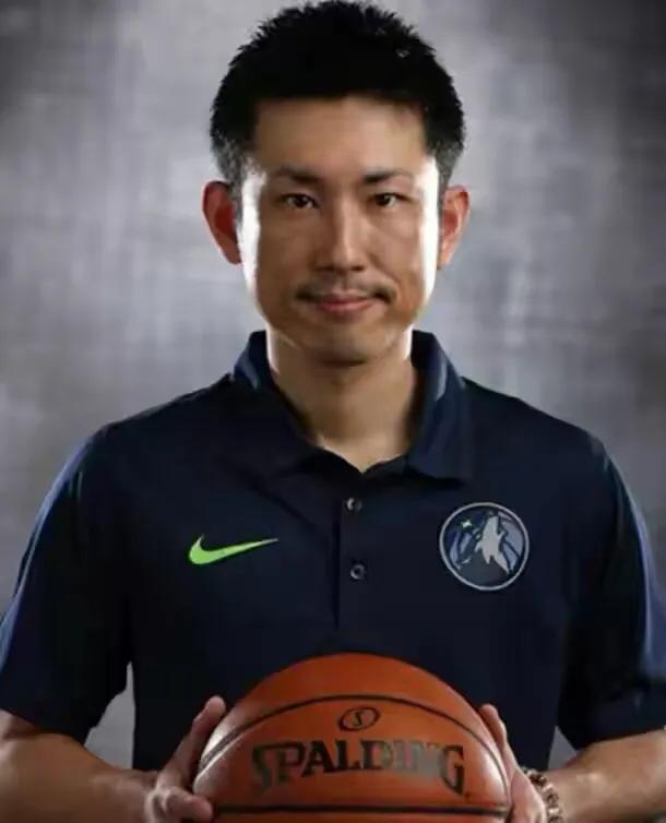 为什么nba里面有日本人(原来在NBA的日本人不止有八村塁和渡边雄太，还有一位叫吉本泰辅)