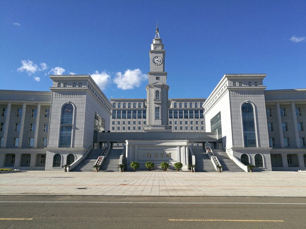 这4所地区性师范大学在当地口碑好，就业率高，过一本线就能报考