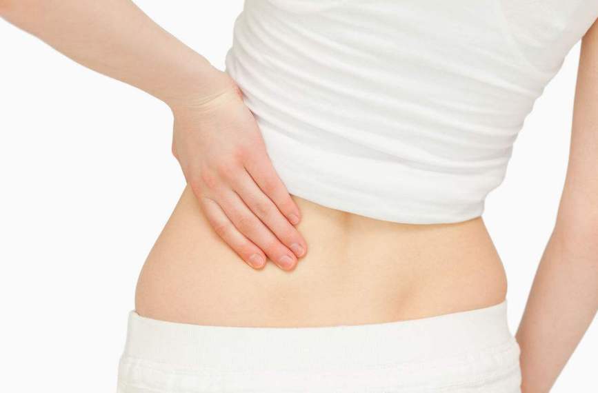 女人后腰有2个凹下去的窝,不仅是好身材的特征,常按摩还可养生