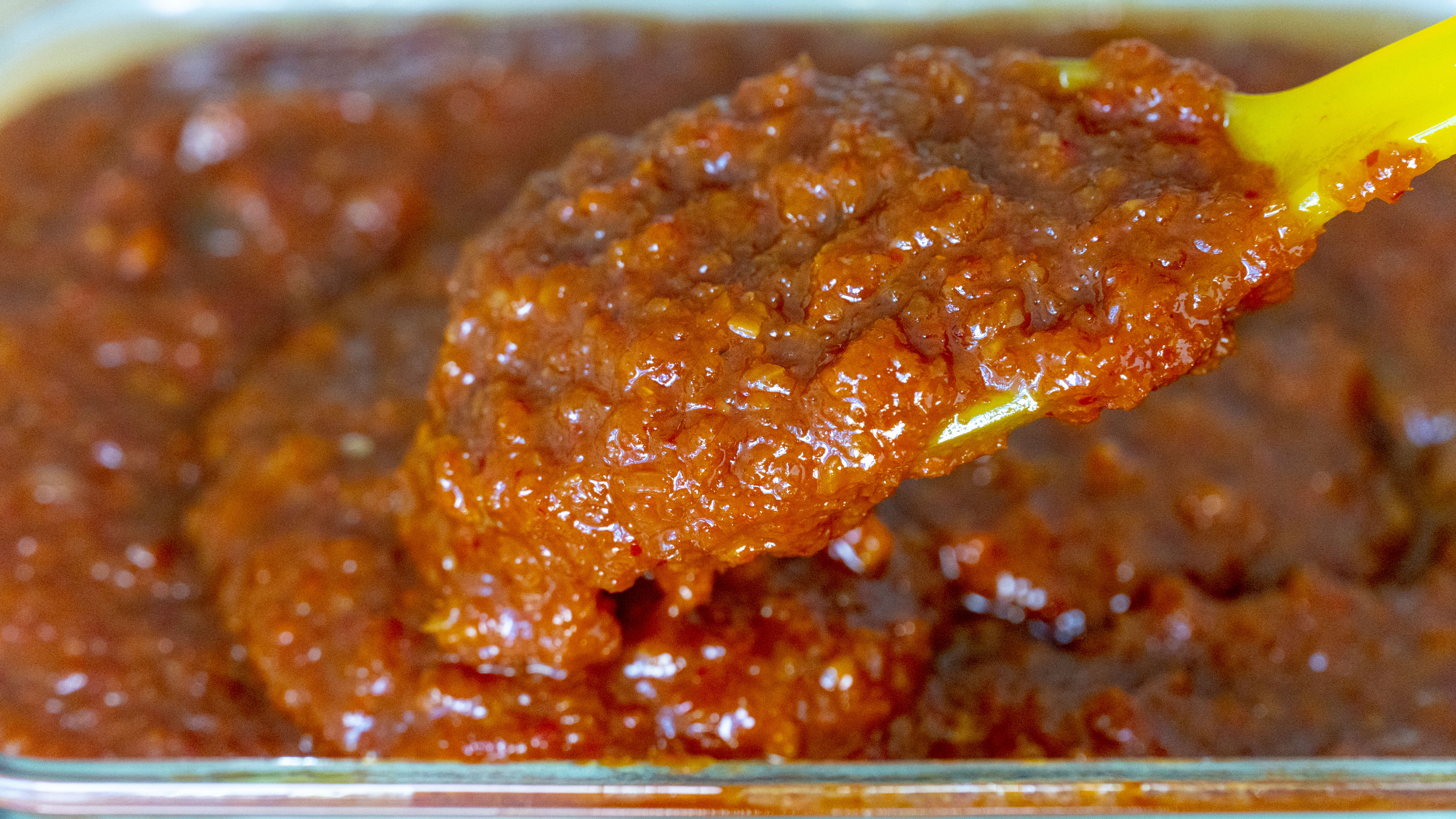 轻松制作韩式辣酱，掌握这个比例和技巧，甜中带辣，30天也不会坏